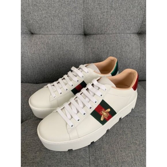 Gucci Ace White Leather Sneakers With Bee Embroidery & Red/Green Accents - Picture 1 of 9